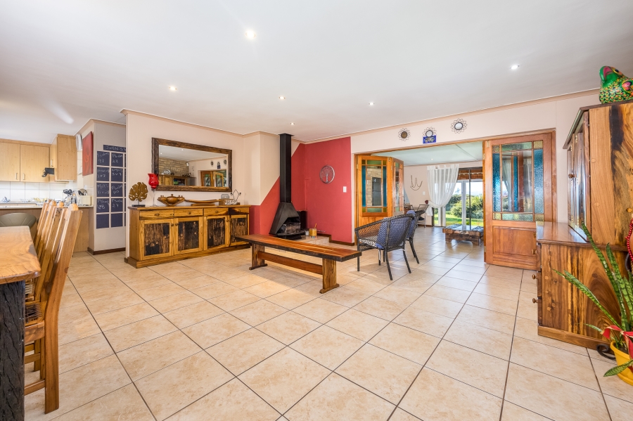 4 Bedroom Property for Sale in Vierlanden Western Cape